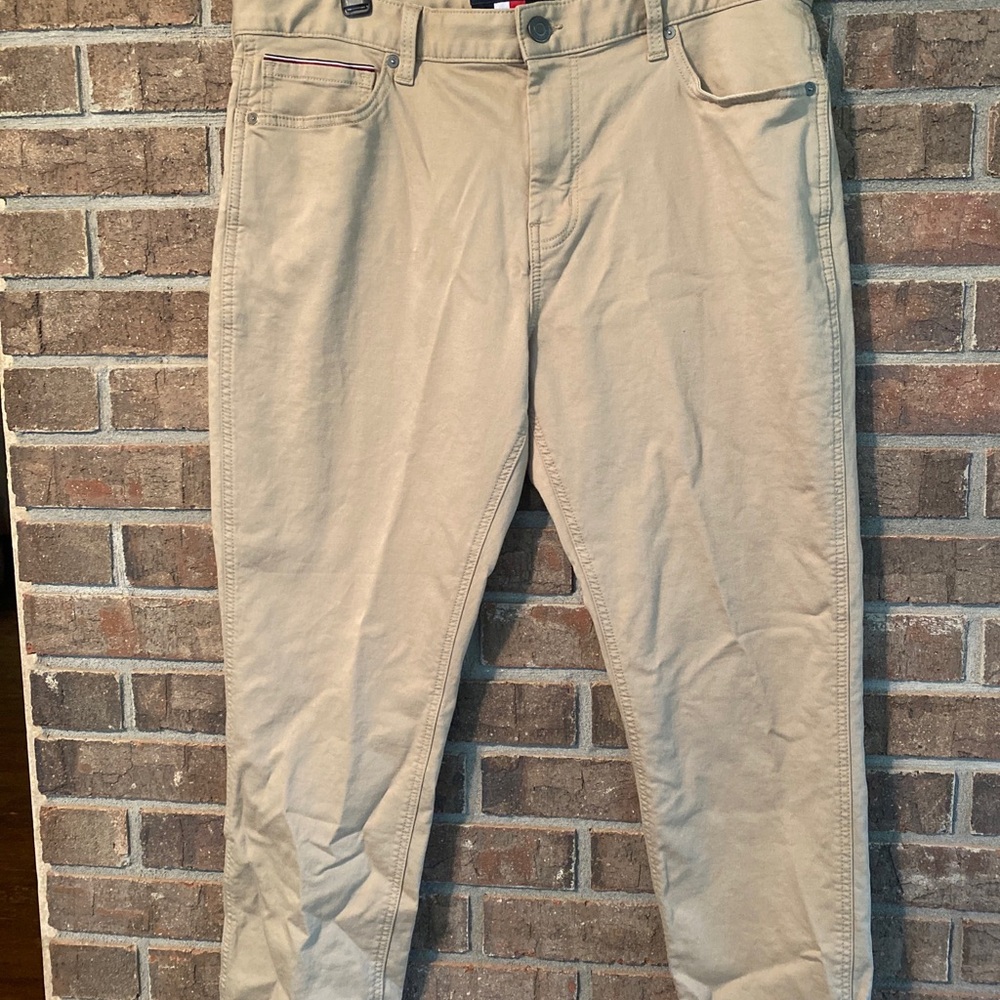 Mens Tommy Hilfiger khaki pants size 36x30